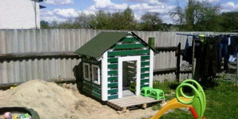 Jak vyrobit dům pro děti z palet vlastníma rukama